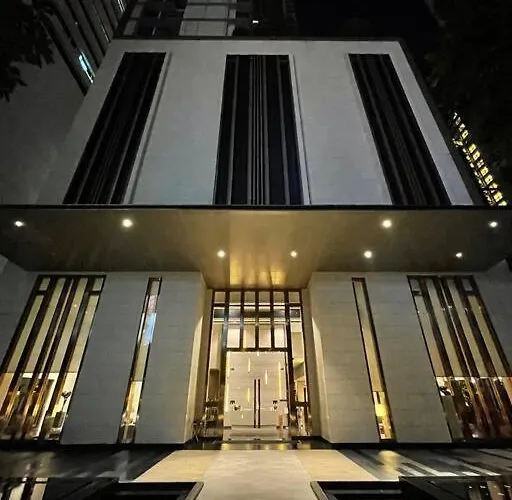 Ultimate Luxurious In Prime Asoke Apartment Bangkok